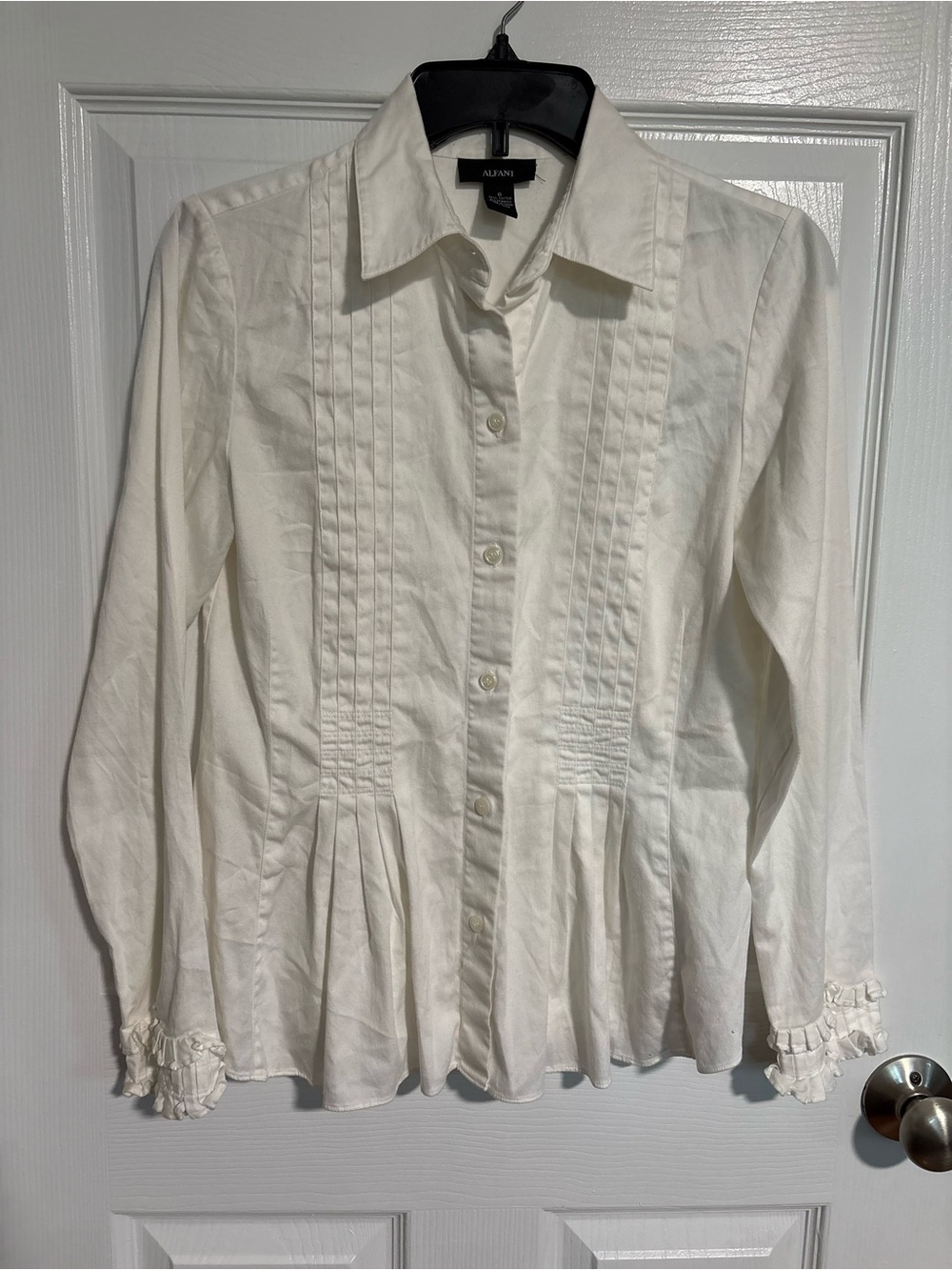 Alfani Ivory Pintuck Pleated Button Down Blouse Ruffle Cuff Size 6